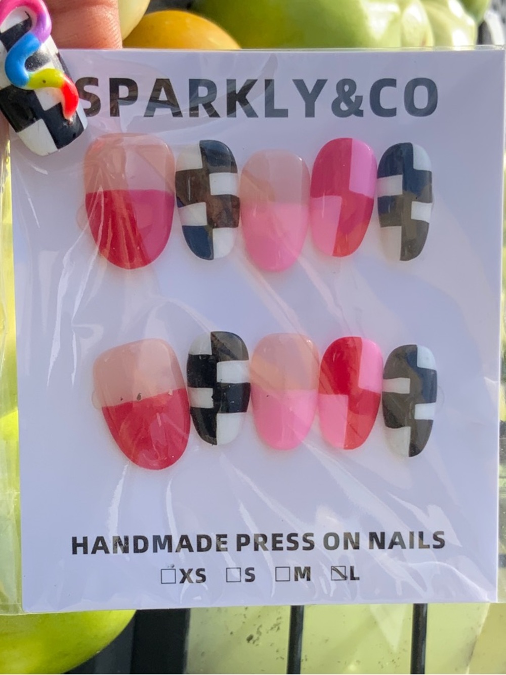 Sparkly&Co Pink and Red Check Accent Press-On Nail Set